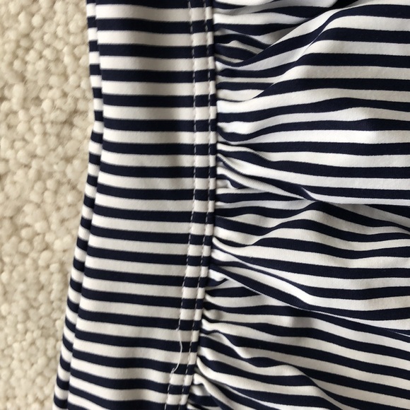 NWOT Nip Tuck Swim Sorrento Stripe Joanne One Piece Swimsuit Size 6 - Picture 8 of 16